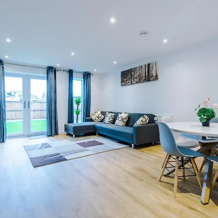 Pipi Homes Manchester Exterior photo